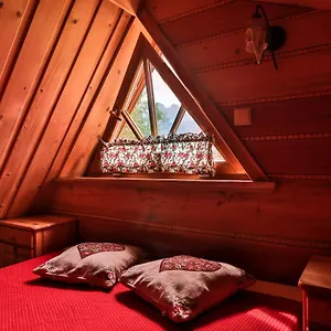 Dom Tomusik Apartmán